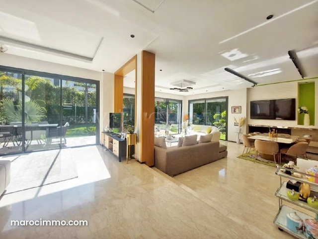 Vente très belle villa 4chambres avec piscine bien placée à Bouskoura — 3