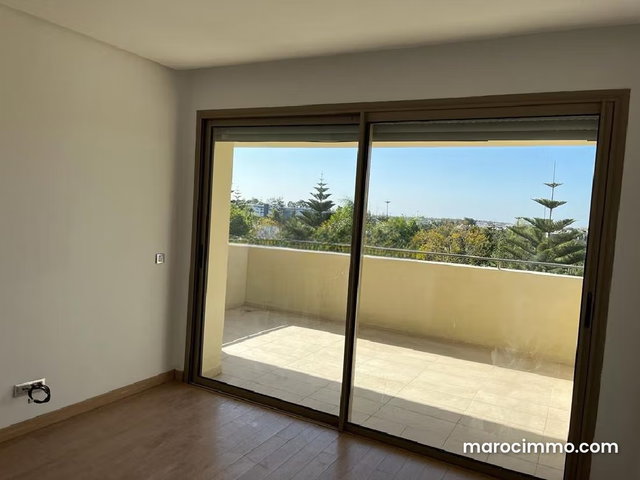 Superbe villa vide à louer à Bouskoura — 4