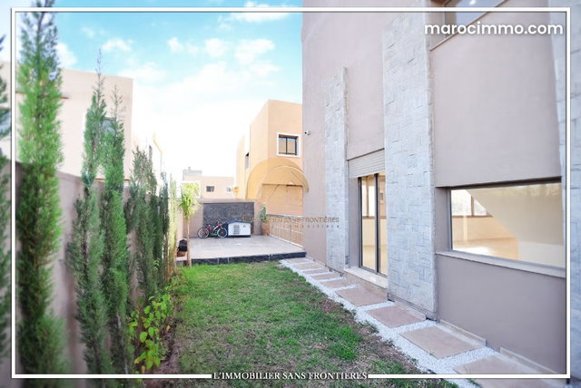 Vacant Villa for Sale at Route d'Amizmiz Km 6, 400 m², Marrakech — 2