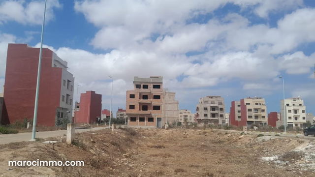 Terrain constructible 107m² a had soualem — حد السوالم