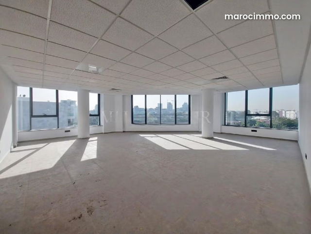 Location plateau bureau 71m2 proche de CFC, Casablanca — الدار البيضاء