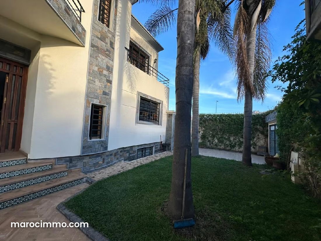 5-Bedroom Villa in Riyad, Rabat, South-Facing and Secure — Rabat