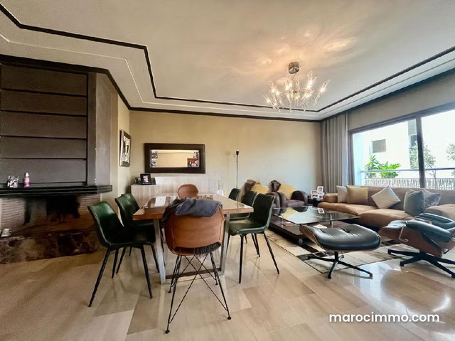 Appartement à Vendre de 302.0 m² à Casablanca, Maarif Extension — 2