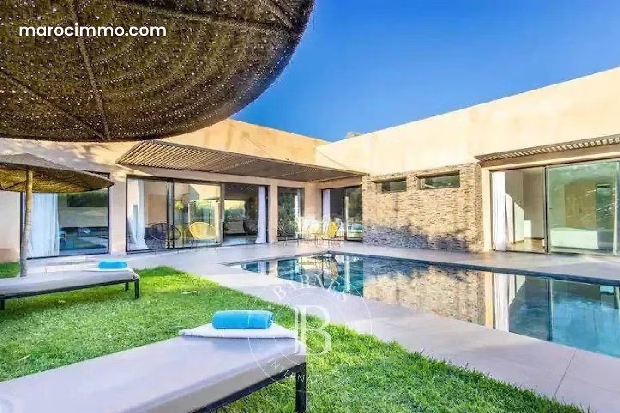 Villa contemporaine plain, pied, Souissi, Rabat à vendre — Rabat