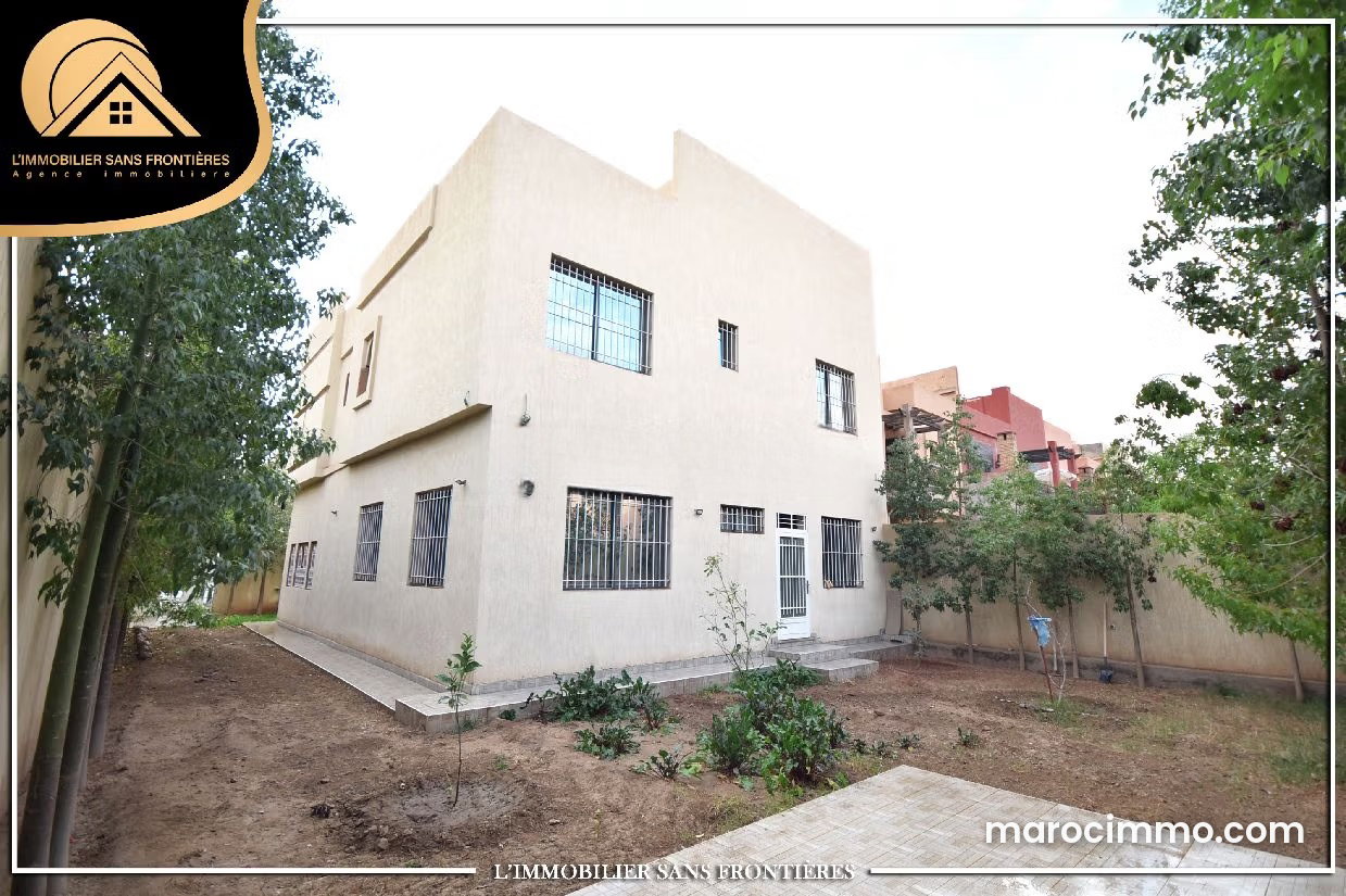 375 m² Villa with Private Garden, Hay Targa, Marrakech — Marrakesh