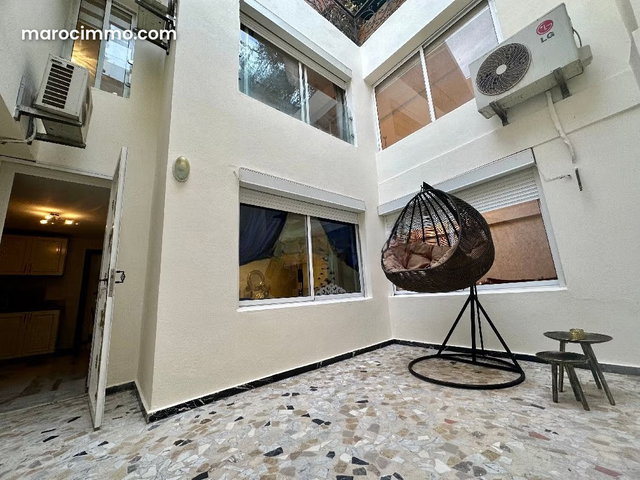 Beau duplex en location à Guéliz. Surface totale 198 m². Meublé — 4