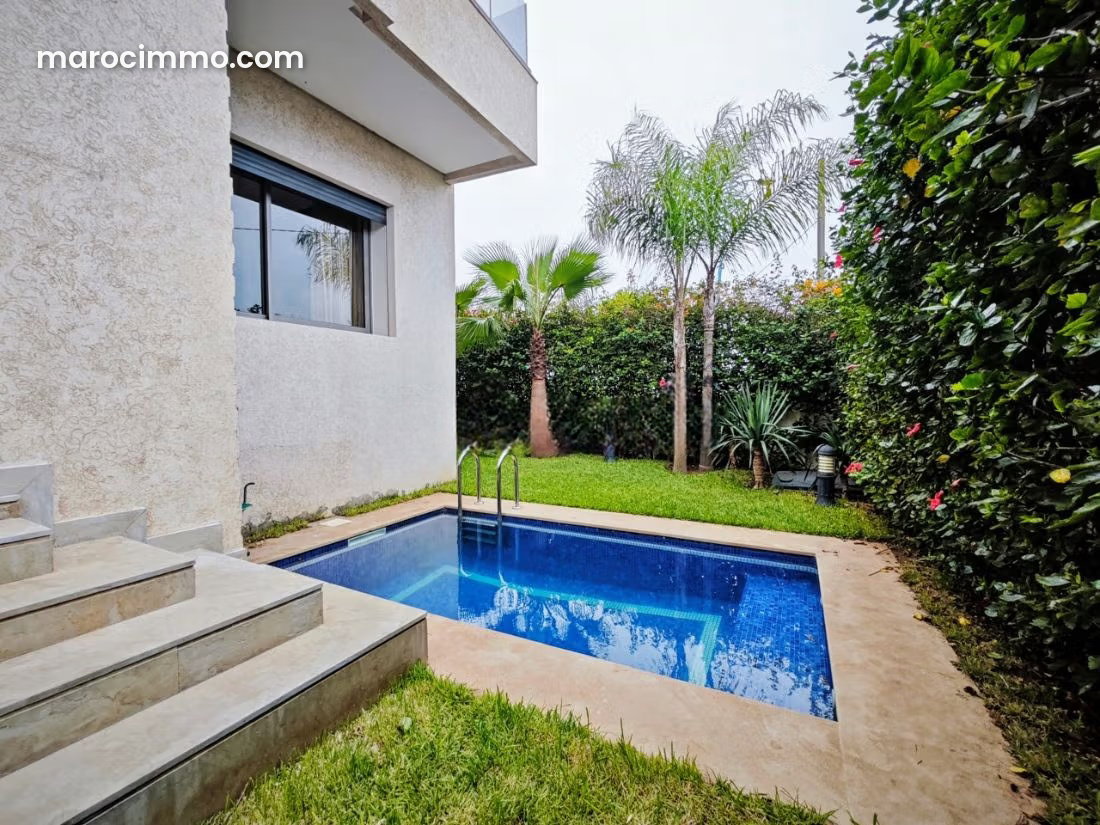 Villa meublée 350 m², piscine et hammam, Dar Bouazza — Dar Bouazza