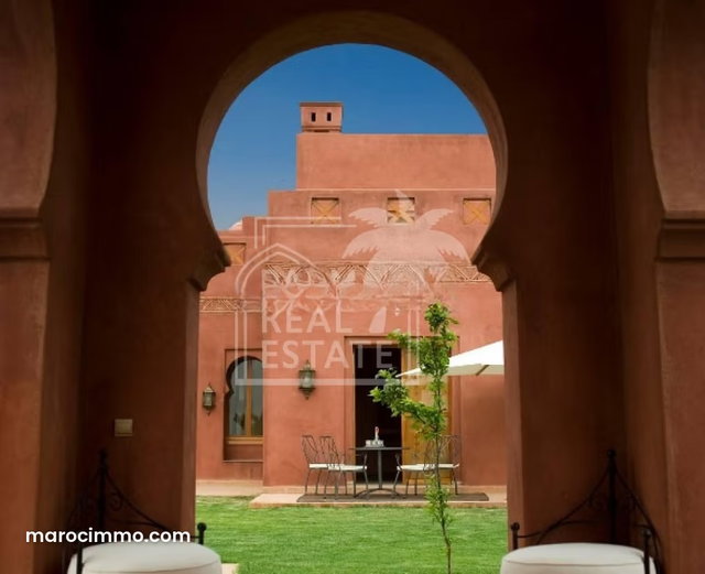 Breathtaking Villa for Sale 18 km from Lourika Road — 4