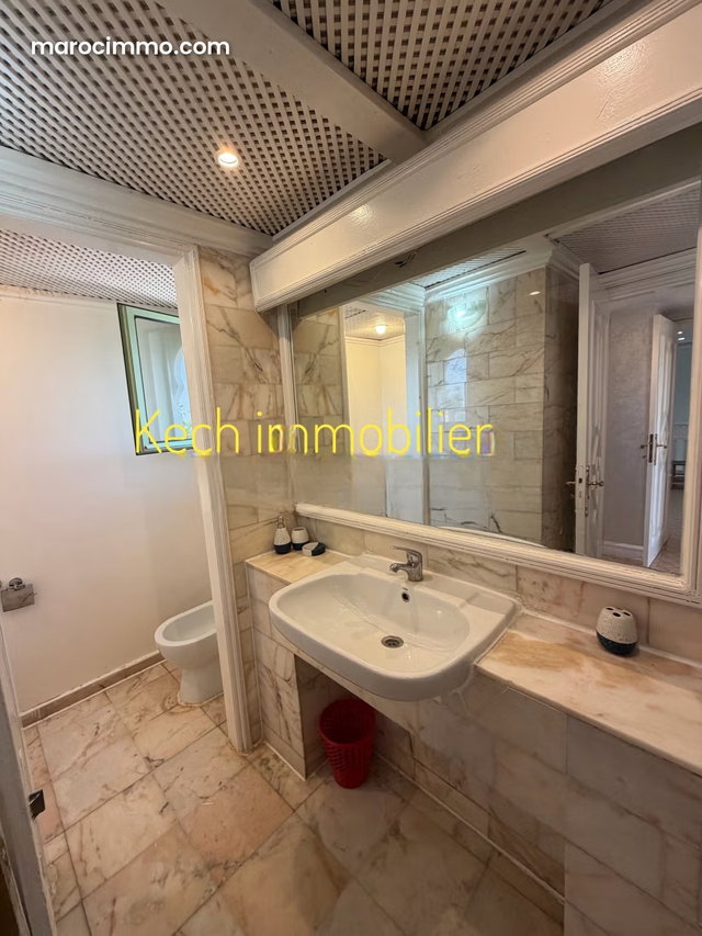 Joli duplex 3 chambre à vendre Palmerie — 2