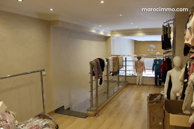 Magasin bien placé dans Semlalia — 5