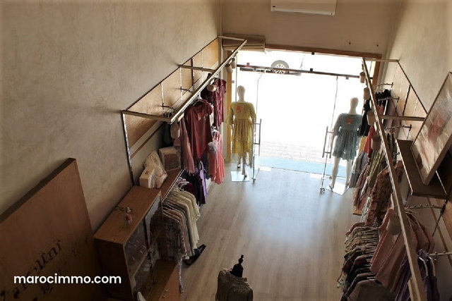 Magasin bien placé dans Semlalia — 2