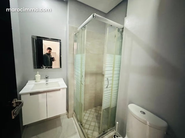Appartement en location à Maârif. 2 pièces. Bien meublé — 3