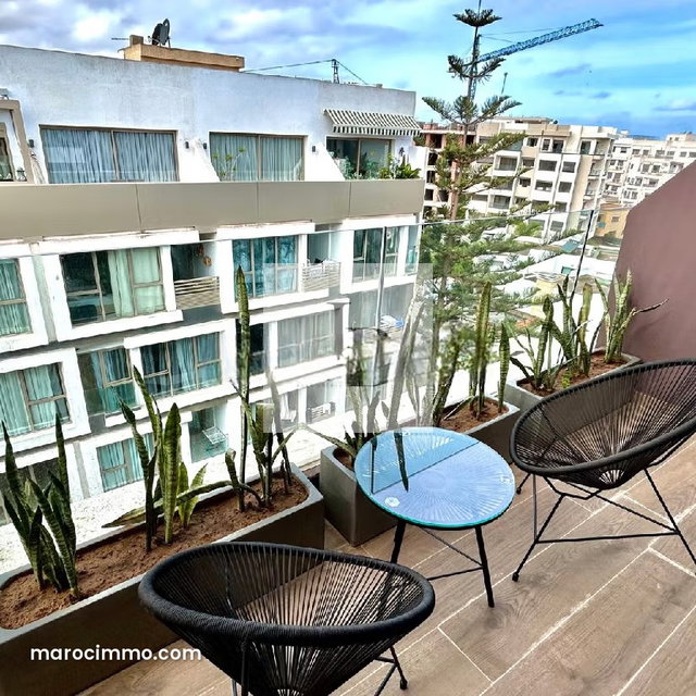 Très bel appartement en location à Les princesses. 1 chambre. Ascenseur et terrasse. — 2