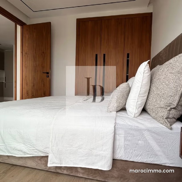 Très bel appartement en location à Les princesses. 1 chambre. Ascenseur et terrasse. — 4