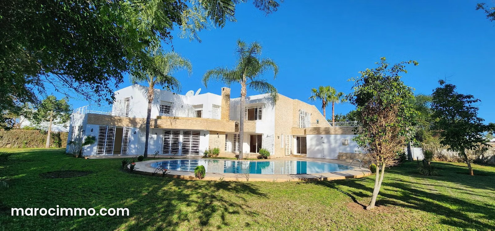 Villa 600 m² avec piscine et jardin, Souissi, Rabat — Rabat