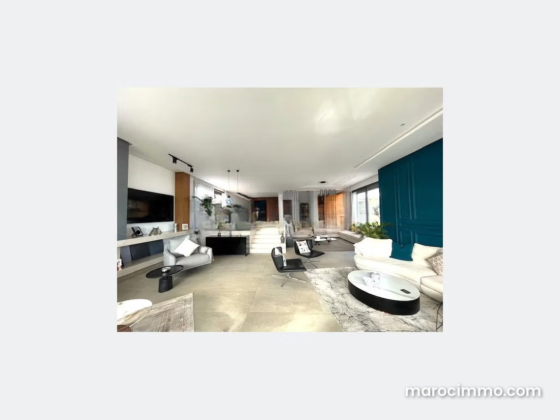 650 sqm Villa with Swimming Pool, Souissi, Rabat — Rabat