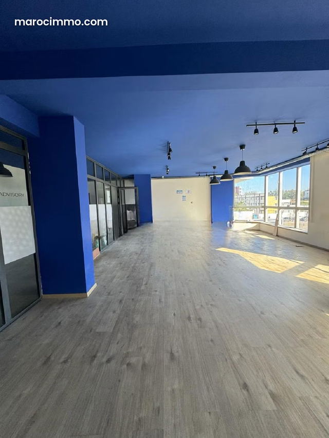 Bureau 165 M² En Location Sur Abdelmoumen — Casablanca