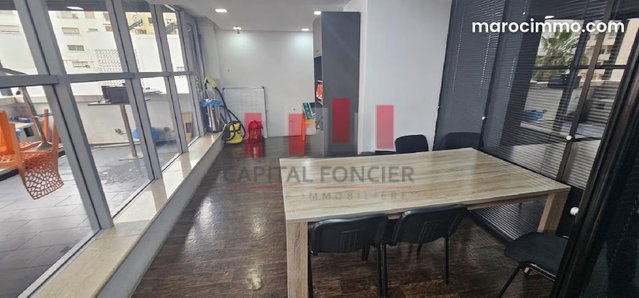Plateau de bureau premium aménagé de 365 m a la location en plein bld Abdelmoumen — 4