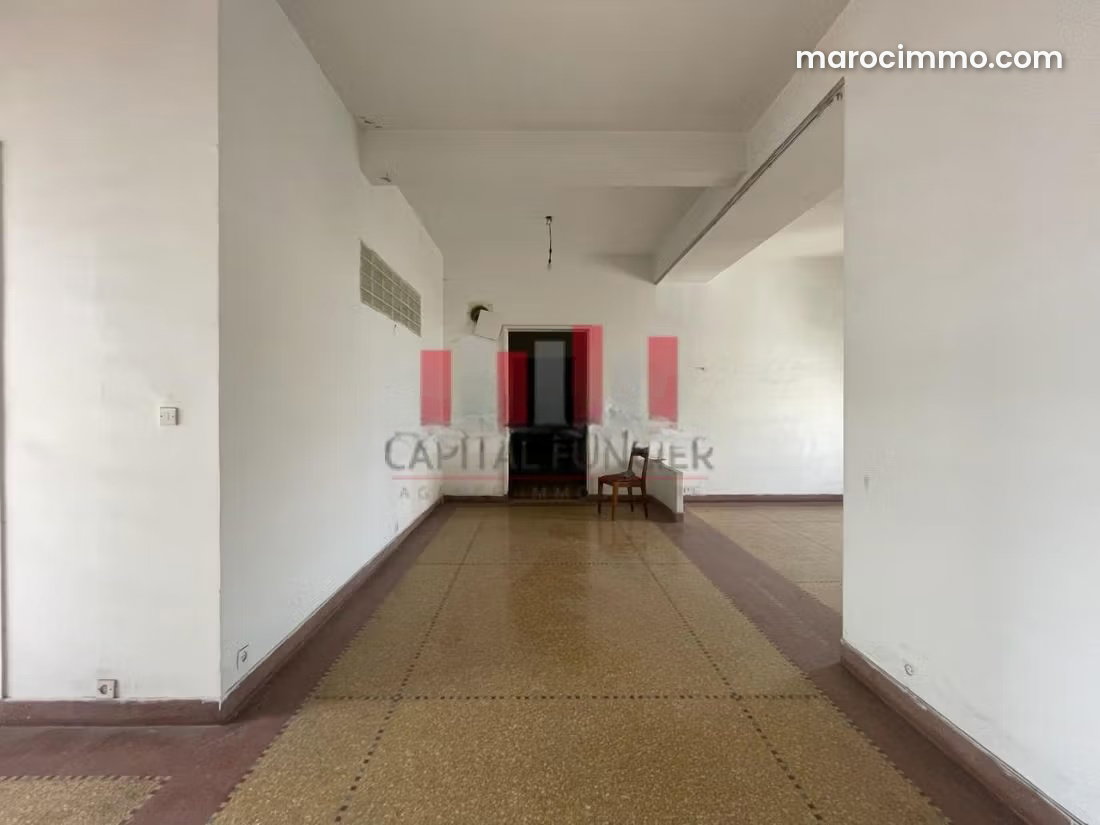 198 m² Apartment to Renovate in the Heart of Casablanca City Centre — Casablanca