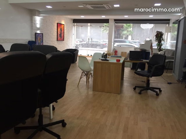 Shop for Rent 120 m² Bourgogne 32000 — 2