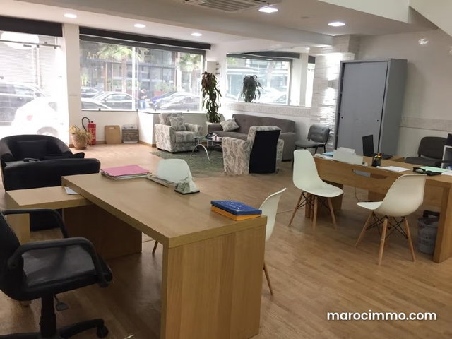 Shop for Rent 120 m² Bourgogne 32000 — 4