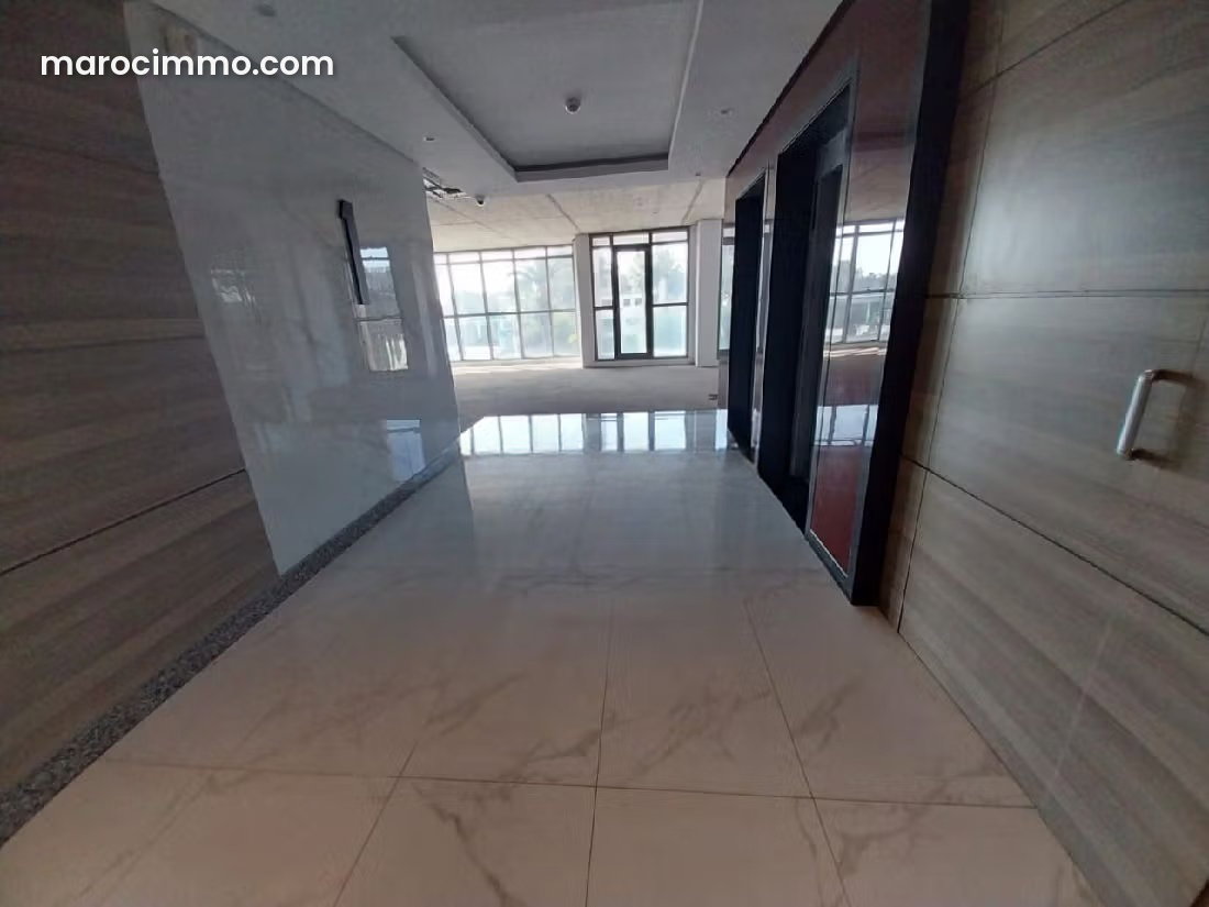 1,212 m² Office To Let in Oasis, Casablanca, 3 Fully Equipped Levels — Casablanca