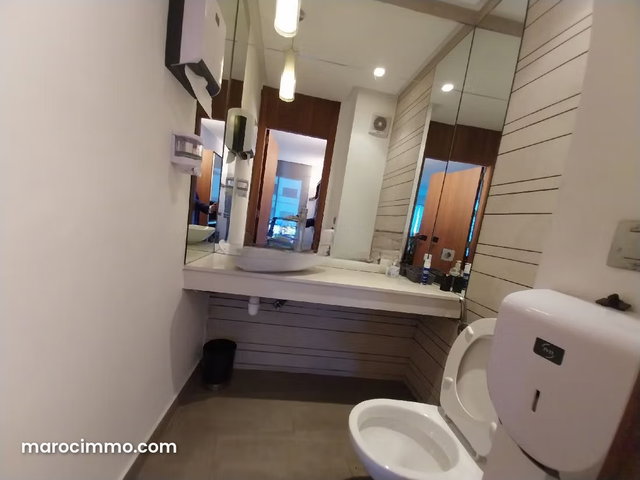 Bureau Prime 220 M² Aménagé Sur Boulevard D'Anfa — 5