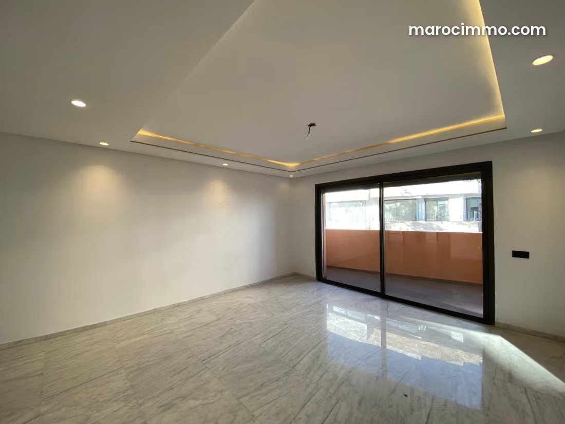 Appartement 3 chambres avec terrasse à louer à l'Oasis Casablanca — Casablanca