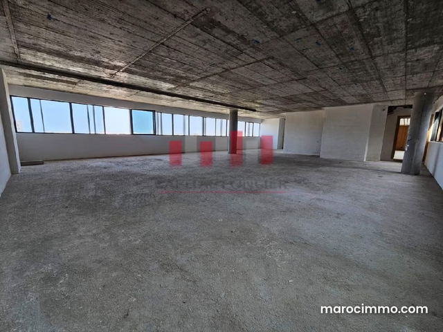 Plateaux de bureaux neuf de 350 m2 avec statut en plein quartier d affaires CFC a la location — الدار البيضاء