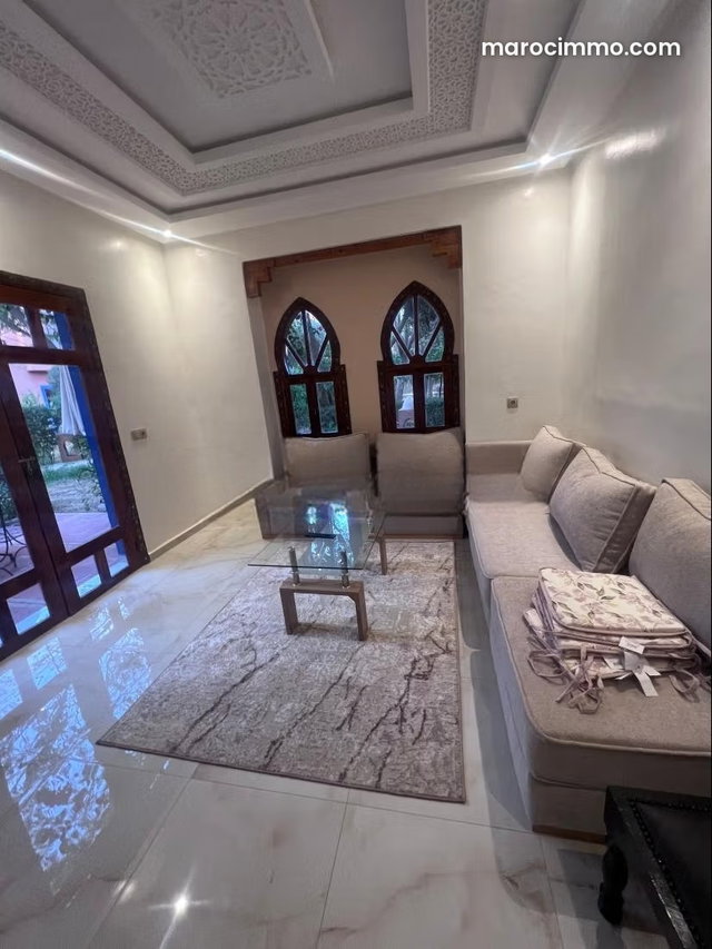 Appartement à louer à Hay Targa. 3 grandes pièces. Meublé — 2