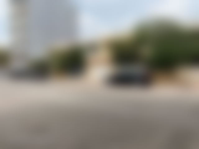 أرض مشمسة R4 مع فيلا بفيرم بريتون الدار البيضاء — الدار البيضاء