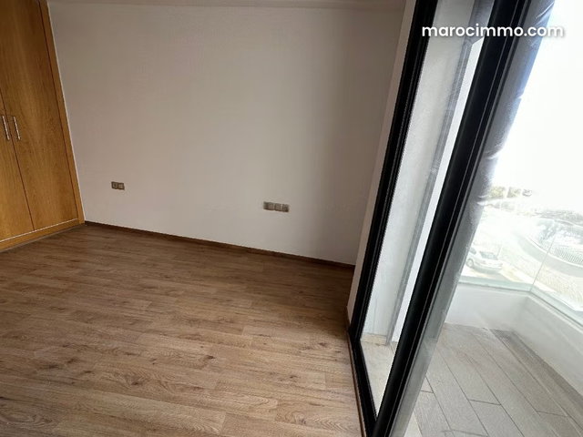 Appartement en location à Hermitage. Surface de 120 m². Parking et ascenseur — 2