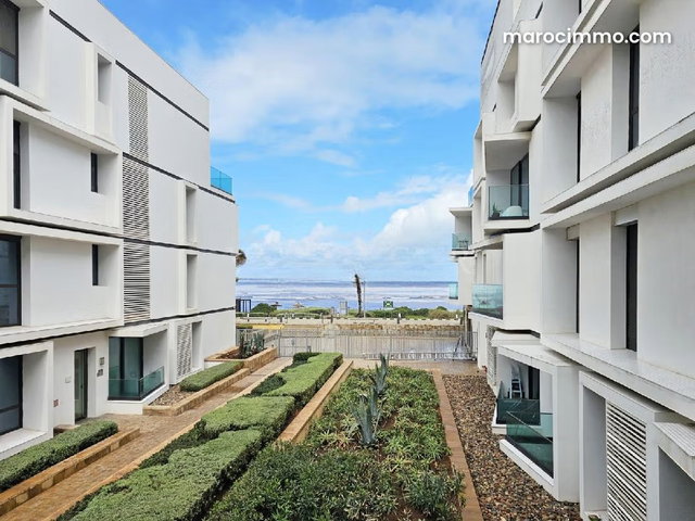 Location d'un appartement exceptionnel avec vue frontale sur la mer à Anfa Place, Ain Diab — 2