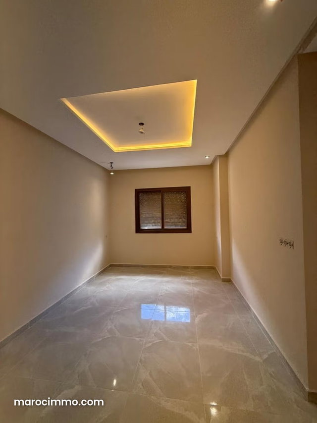 Vente d'un bel appartement à Martil. 2 belles chambres. Jardin et terrasse — 4