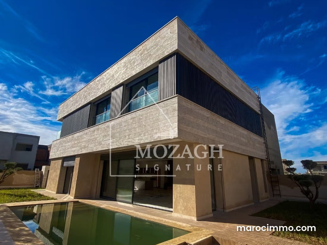 420 sqm Villa with Pool, Hay Targa, Marrakech — Marrakesh