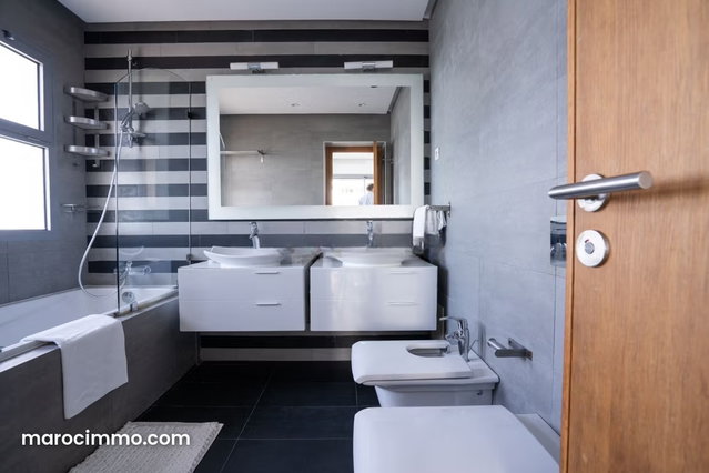 Appartement meuble a la marina — 2