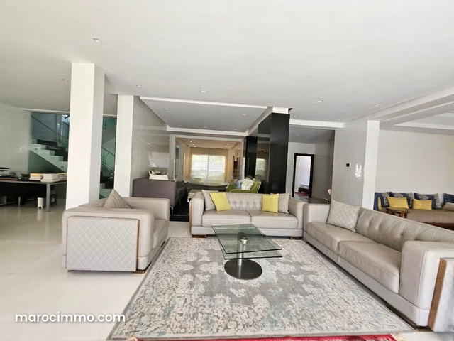 Villa à vendre à SOUISSI RABAT — Rabat