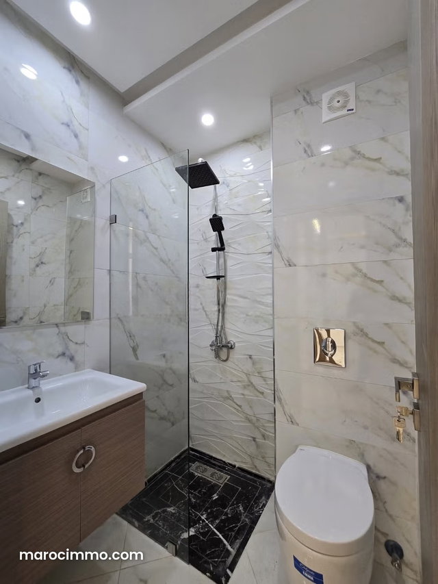 Bel appartement à vendre à Martil. Surface de 80 m². Cuisine entièrement équipée. — 4