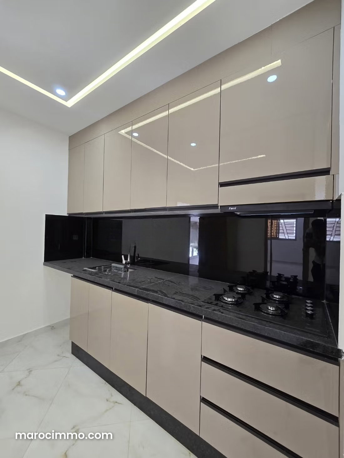 Furnished apartment with terrace in Martil, city views — Martil