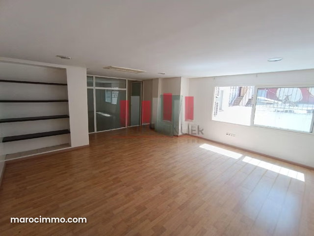 Plateau bureau de 160m2 en duplex à la vente à Bourgogne — 4