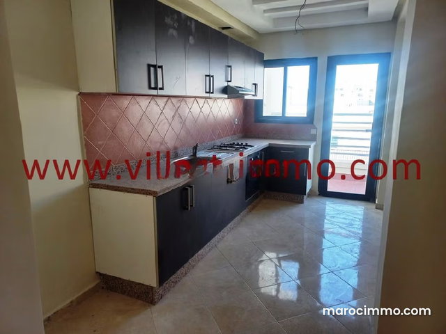 Apartment in city center with terrace — 5