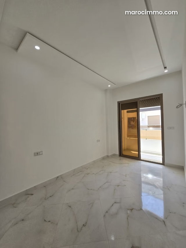 Appartement à l'achat à Martil. 1 Pièce. Meublé — 2