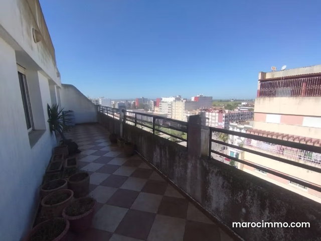 Très bel appartement ensoleille avec terrasse — 4