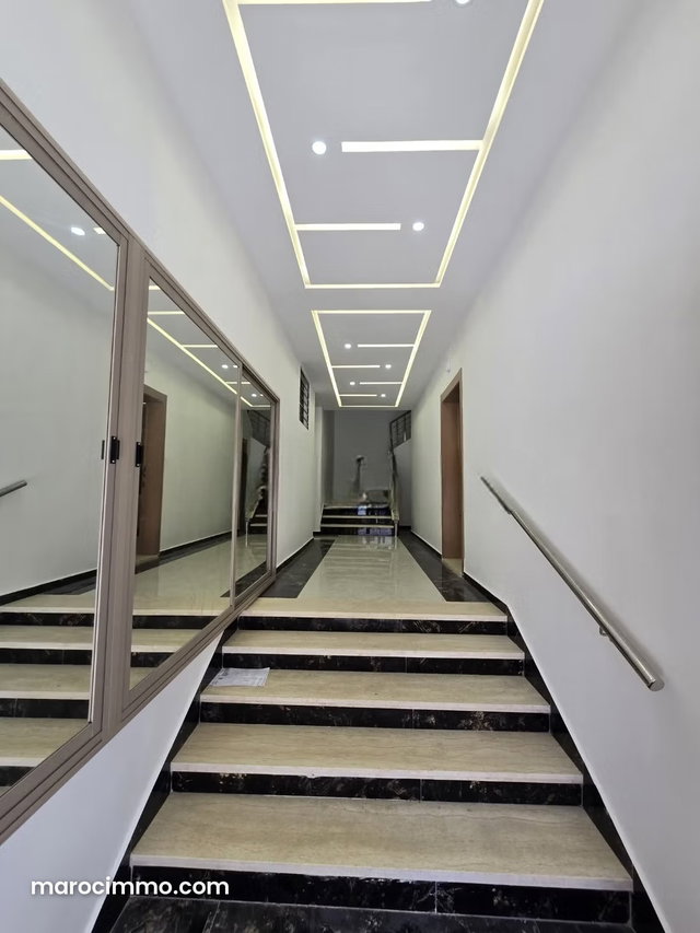 Appartement à l'achat à Martil. Surface de 83 m². Meublé — 3
