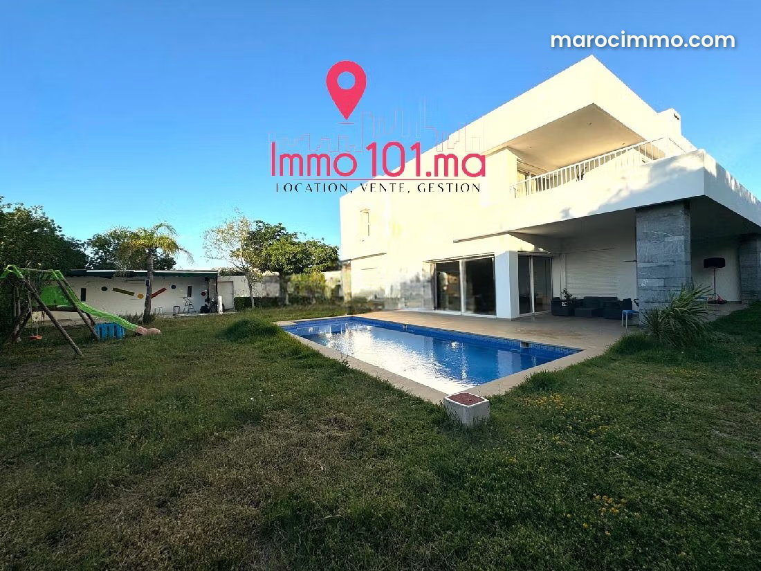 4-Suite Villa with Pool and Garden in El Menzeh — El Menzeh