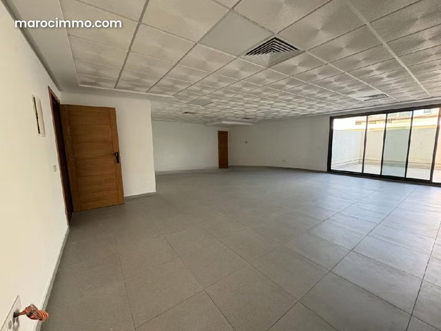 Bureau Neuf 139 M² En Location Boulevard Ghandi — 3