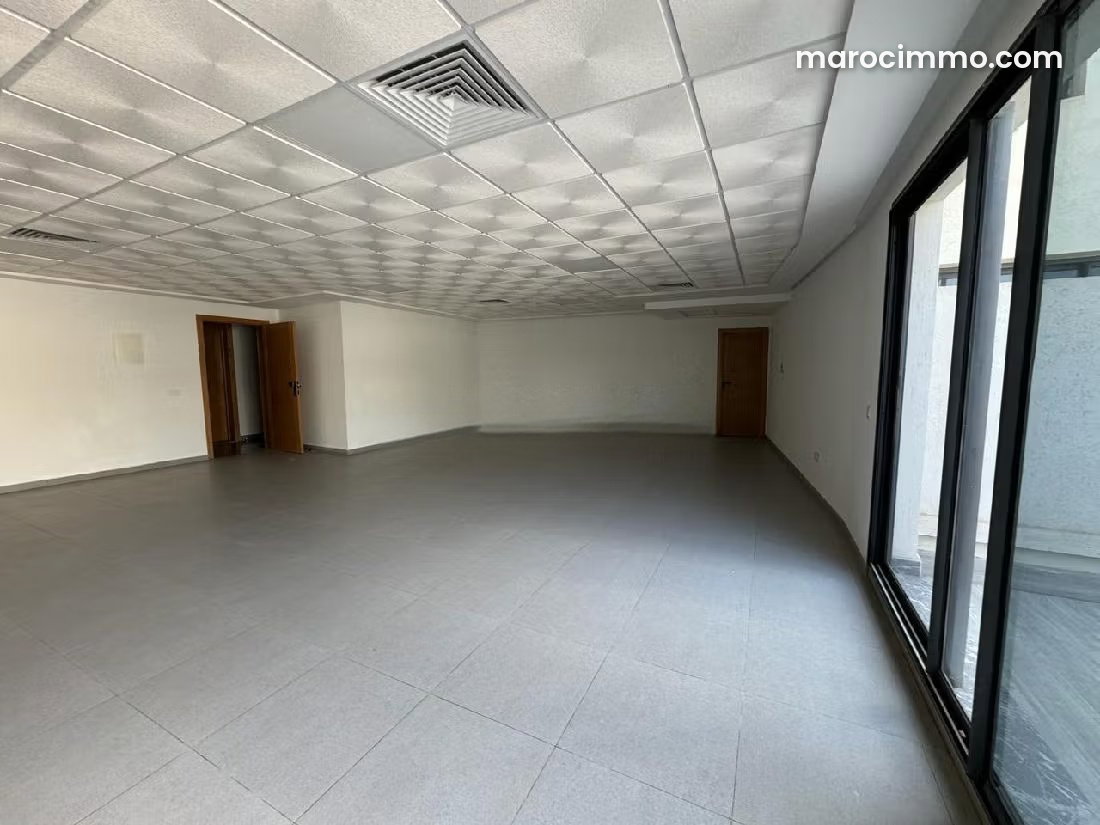 109 m² Office for Lease, Oasis, Casablanca, Modern Building — Casablanca