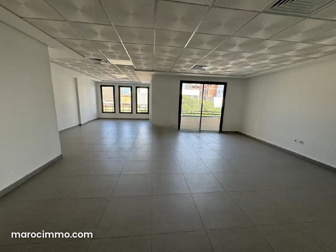 71 sqm Office, Oasis, Casablanca | New, High-Standard Building — Casablanca