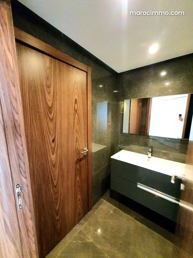 Plateau bureau exclusif 107 m2 bd la corniche — 5