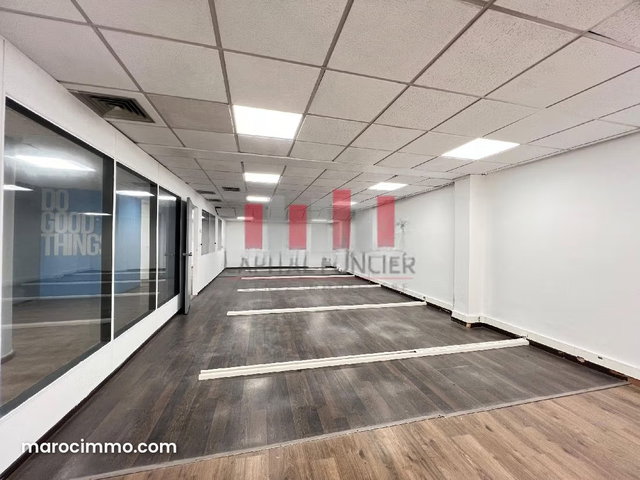 Plateau bureau de 280m2 entièrement rénové à la location Gauthier Immeuble pro — 2